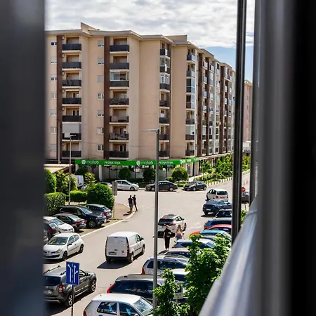 Ana * Podgorica